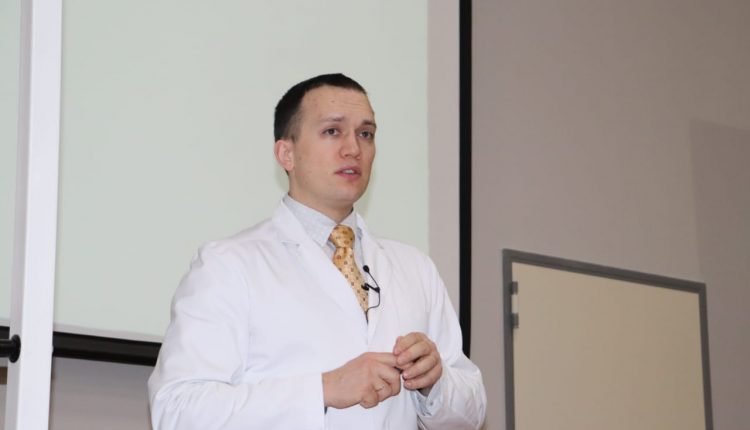 Специалисты НЦОЗ, врачи-невропатологи, реабилитологи, терапевты медорганизаций Астаны приняли участие на семинаре «Все о позвоночнике и суставах»