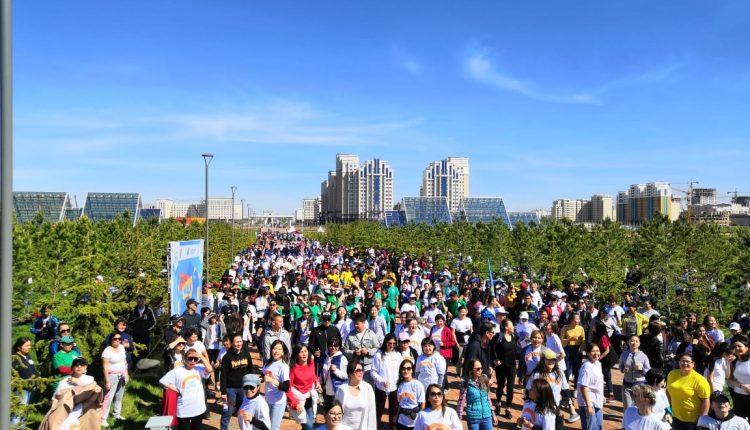 В Нұр-Сұлтане прошла традиционная акция «Сөзден іске/WalktheTalk/От слов к делу»