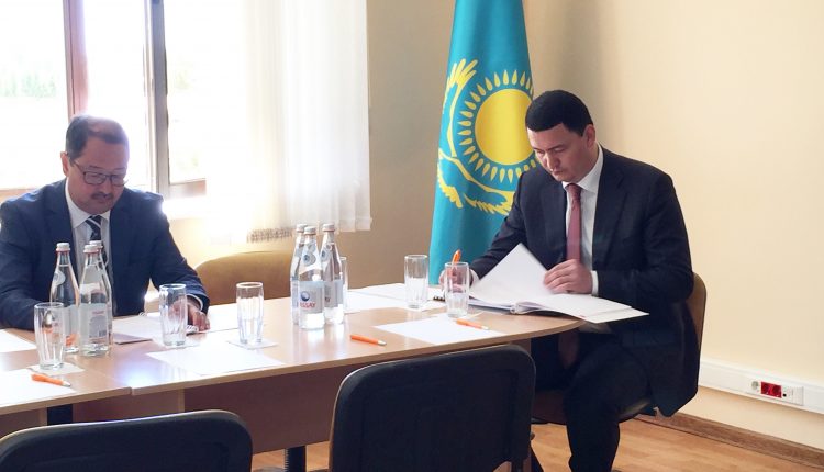 Вице-министр здравоохранения РК Камалжан Надыров избран председателем Наблюдательного совета НЦОЗ